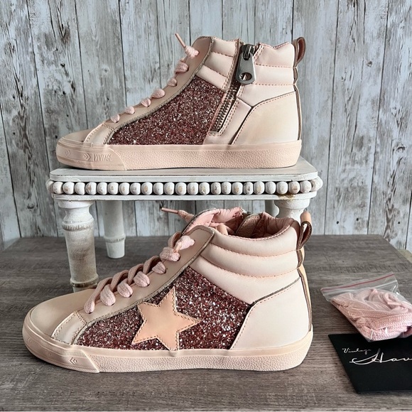 VINTAGE HAVANA NEW Womens Alexis Glitter High Top Sneakers Beige Size 7.5 - Picture 1 of 6
